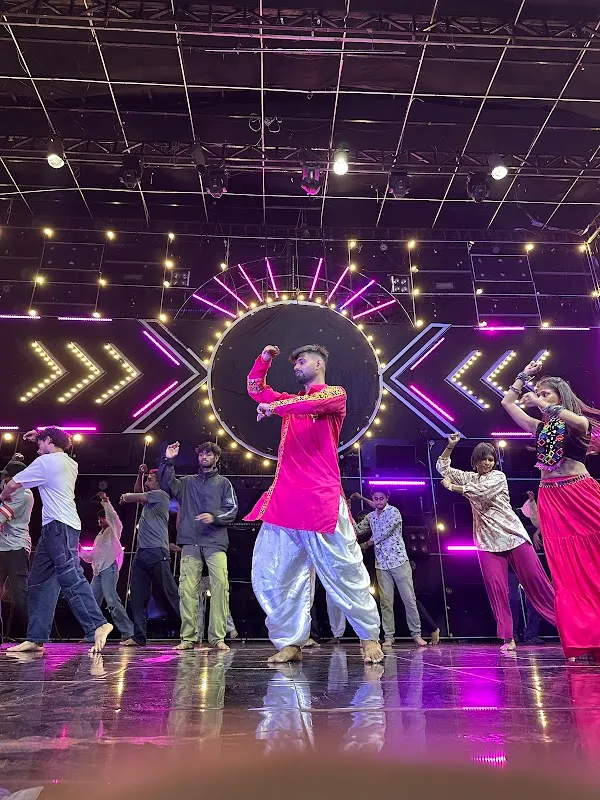 King of Dance Studio