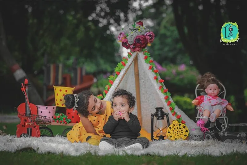 GreyBird Photo House
