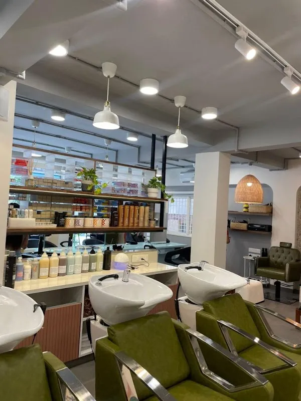 BBLUNT Salon - Halasuru, Bengaluru