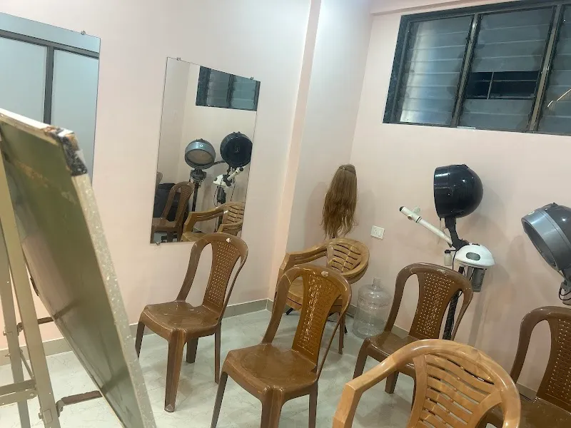Swai Beauty Studio & Academy