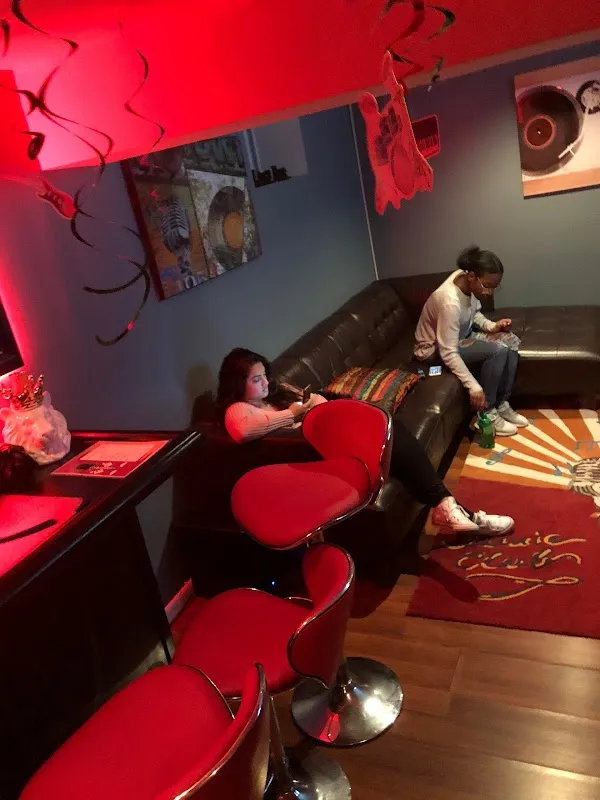 Redvelvet Music Studio