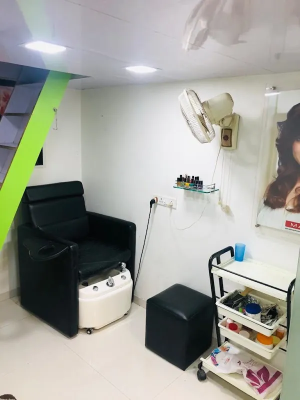 The Plush Studio Unisex Salon