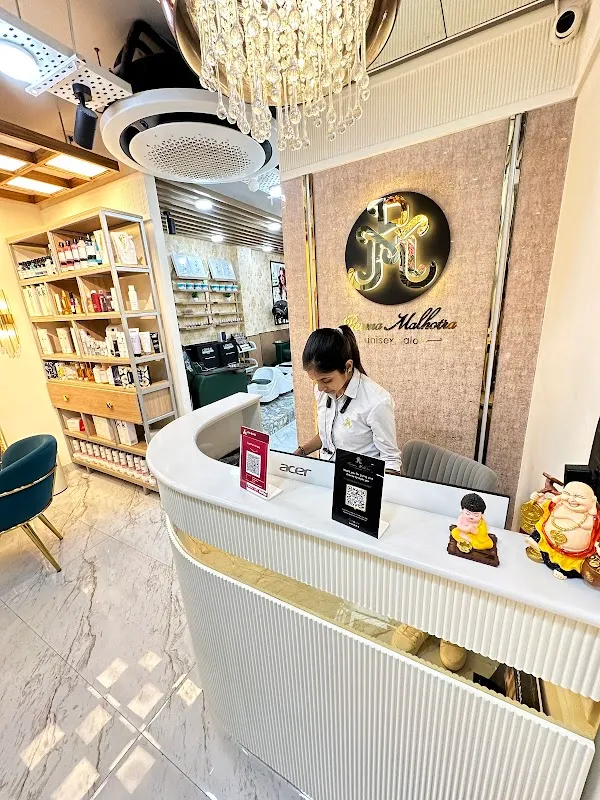 Reema Malhotra Unisex Salon - Lajpat Nagar