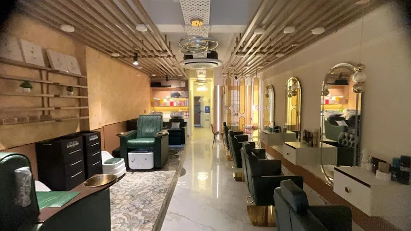 Reema Malhotra Unisex Salon - Lajpat Nagar
