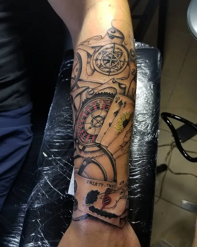 Dark House Tattoo Tirana