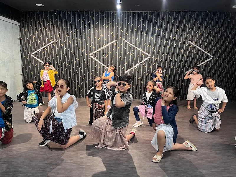 STEP UP AND DANCE ACADEMY