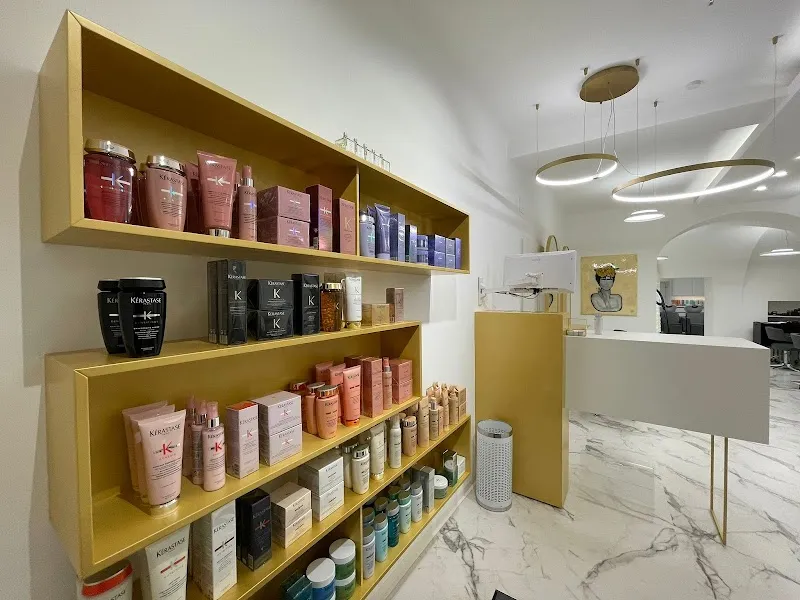 Premium Salon