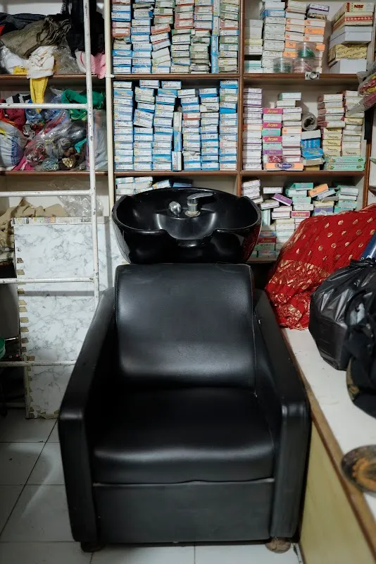 Poonam Salon