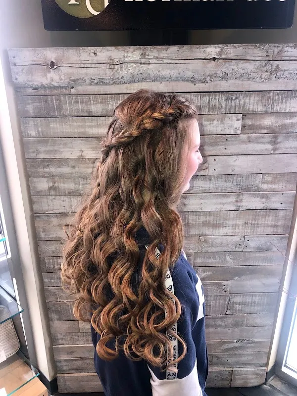 Salon Norman Dee