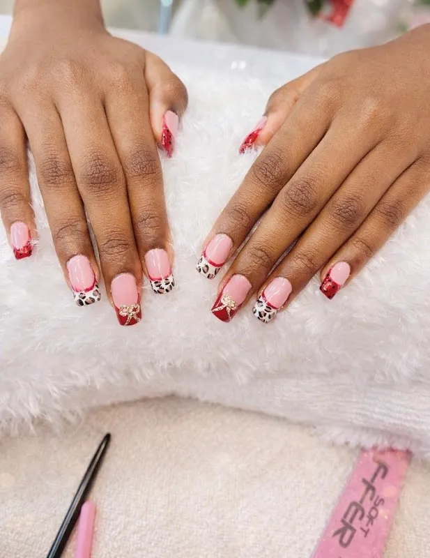 Naturals Salon