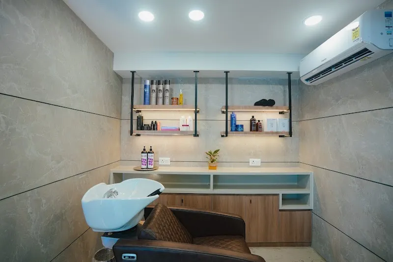Naturals Salon