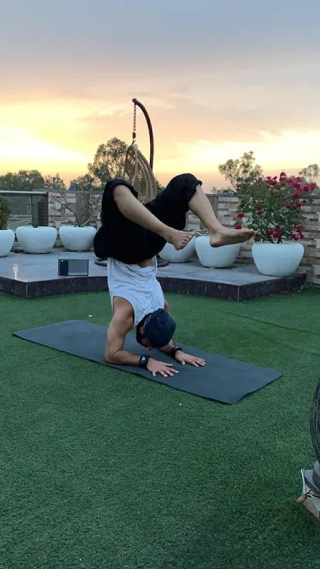 Brahmanistha yoga centre