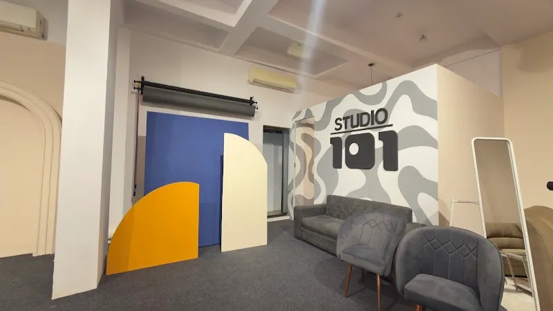 Studio 1O1