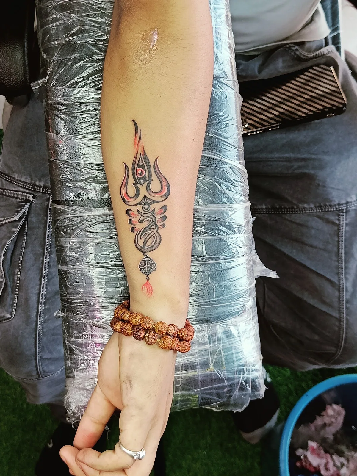 Lifestyle Tattoo & Piercing Studio Govind Nagar