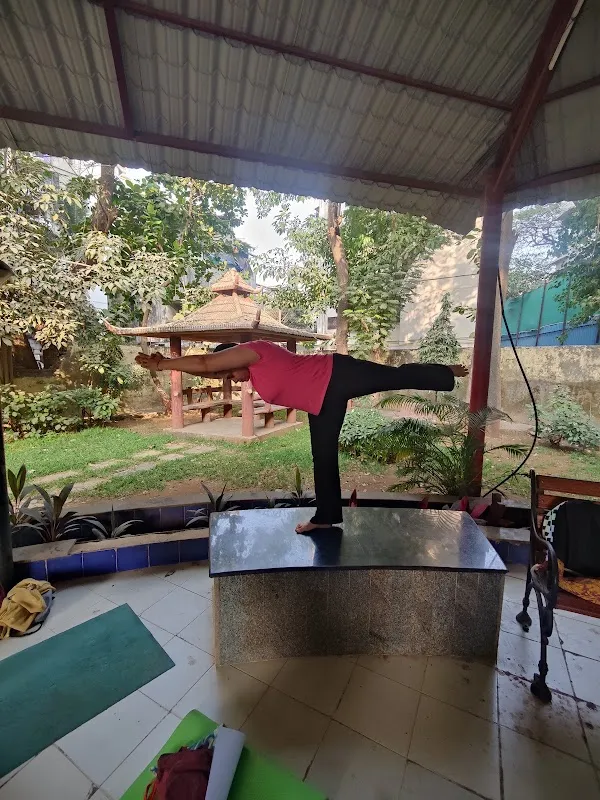 Easy Yoga with Sneha Shah