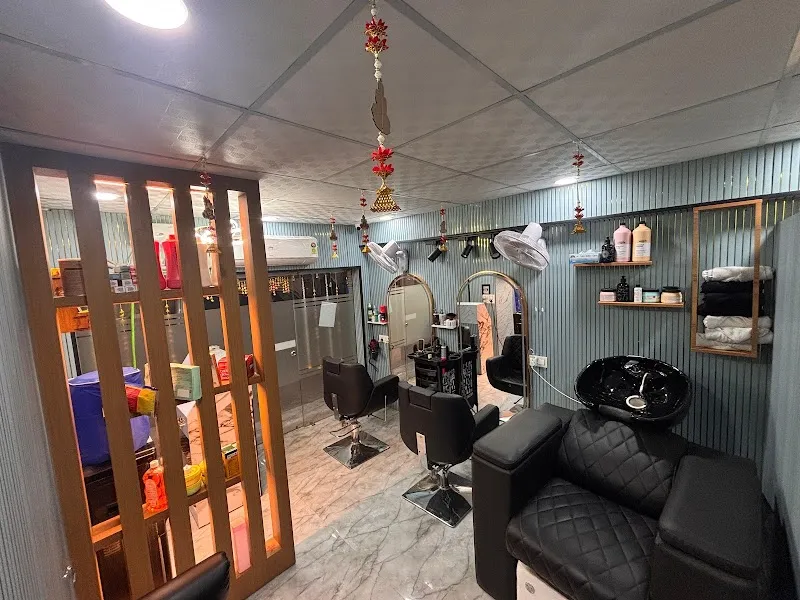 Haika unisex salon