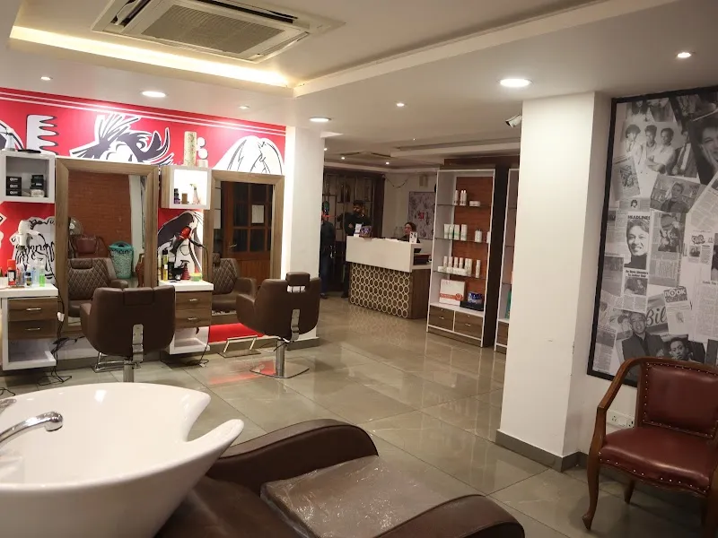 Jawed Habib Hair & Beauty - Unisex Salon, Beauty Parlour & Hair Salon in Shimla