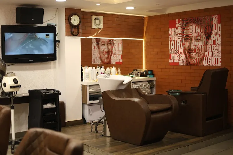 Jawed Habib Hair & Beauty - Unisex Salon, Beauty Parlour & Hair Salon in Shimla