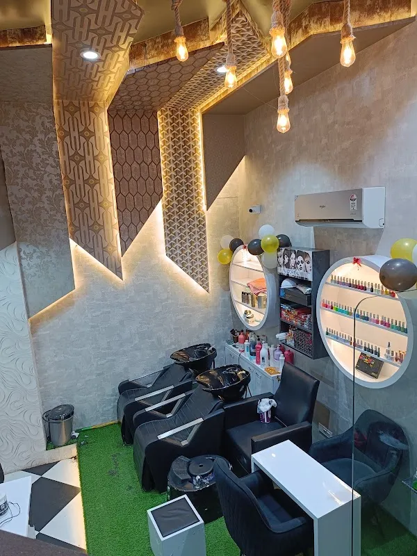 HAIR STUDIO FAMILY SALON