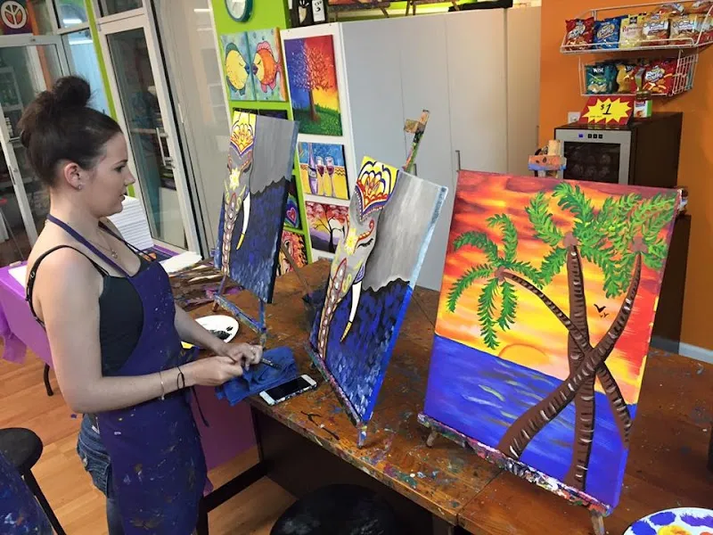 RobyArtsy Studio