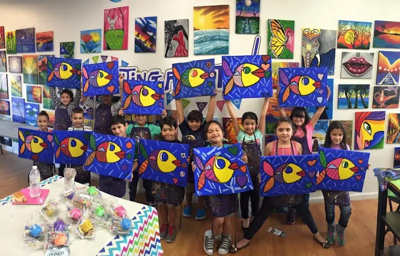 RobyArtsy Studio