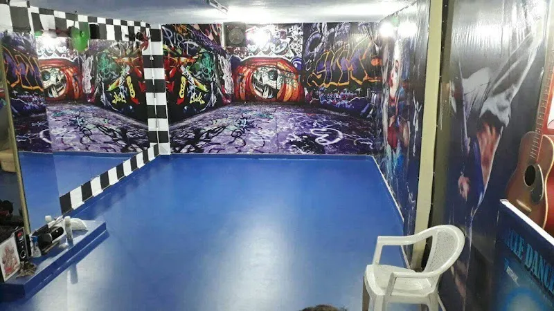 Circle Dance Studio