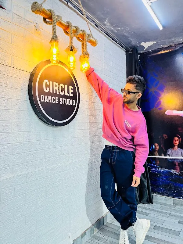 Circle Dance Studio