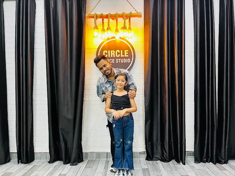 Circle Dance Studio