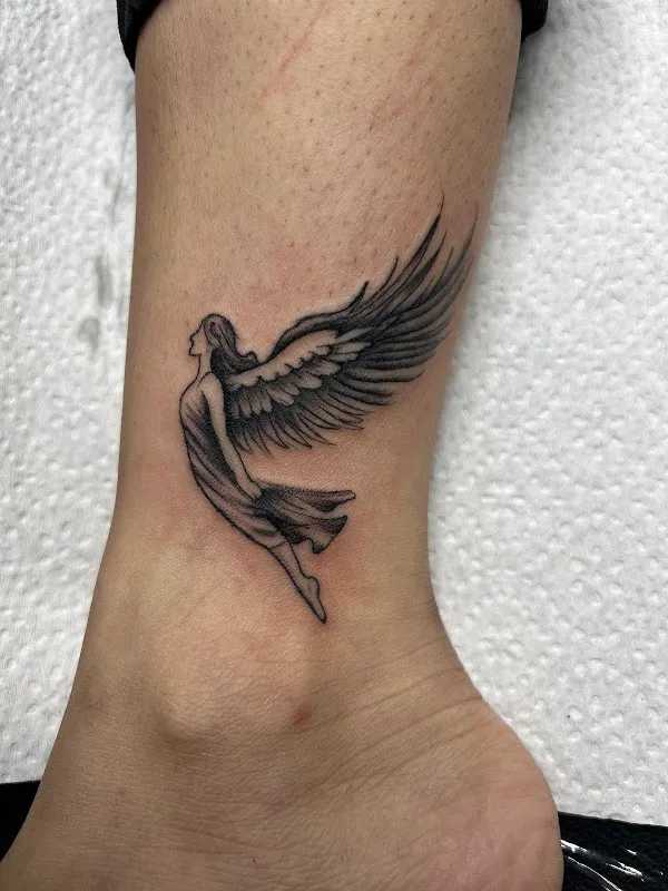 Snazzy tattoo studio & piercing