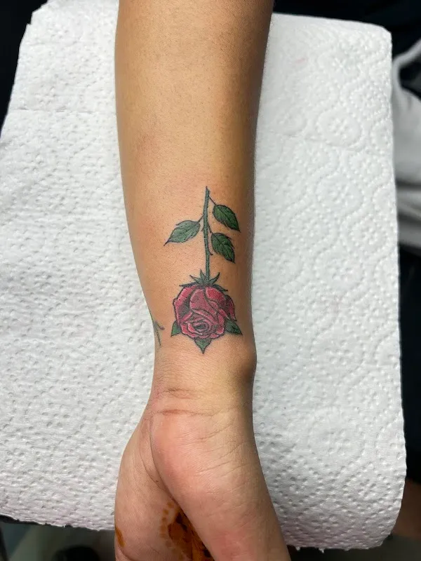 Snazzy tattoo studio & piercing