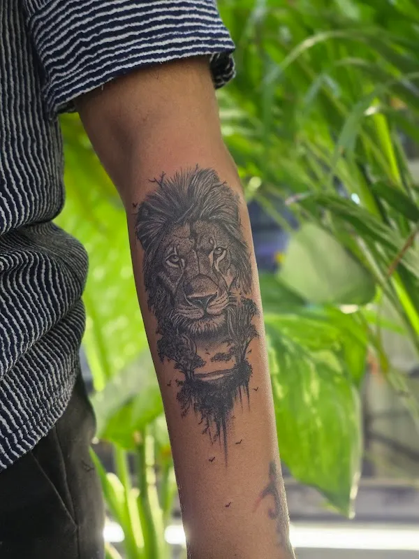 Snazzy tattoo studio & piercing