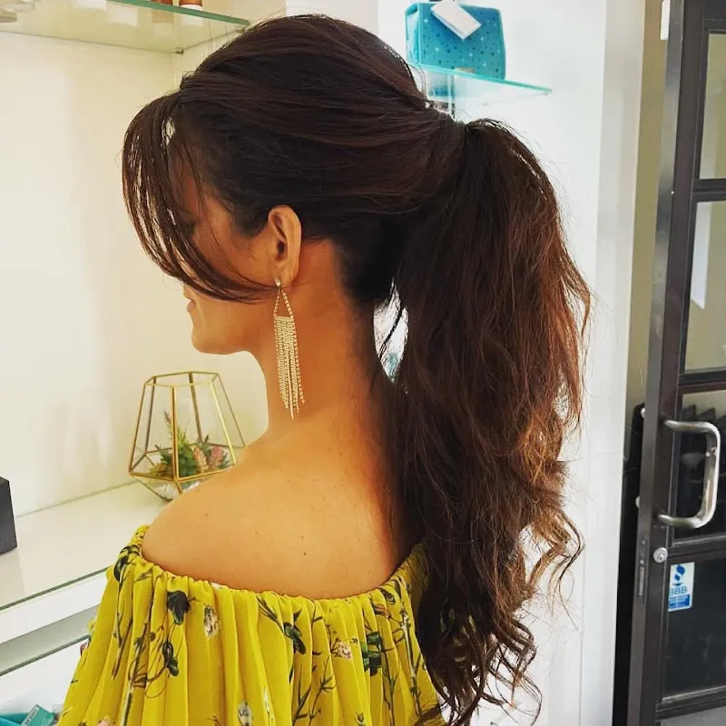 Halo Salon