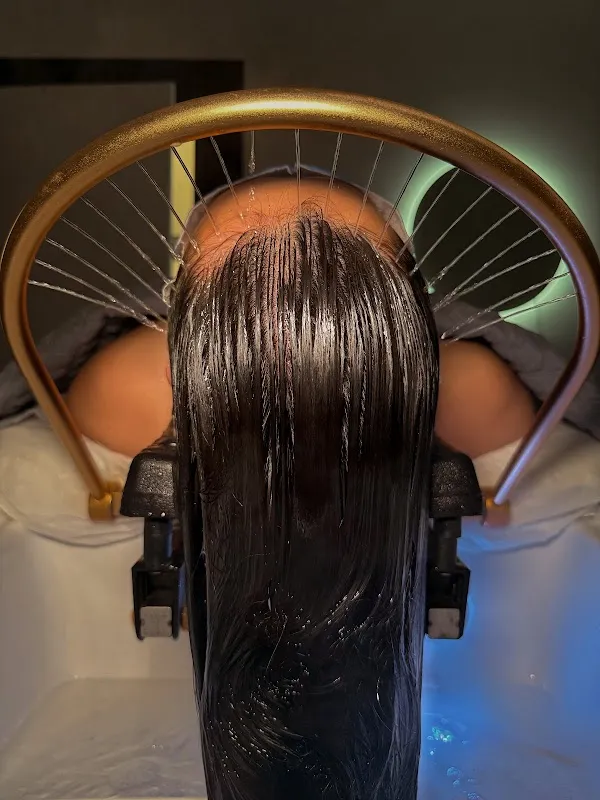 AURA Japanese Head Spa