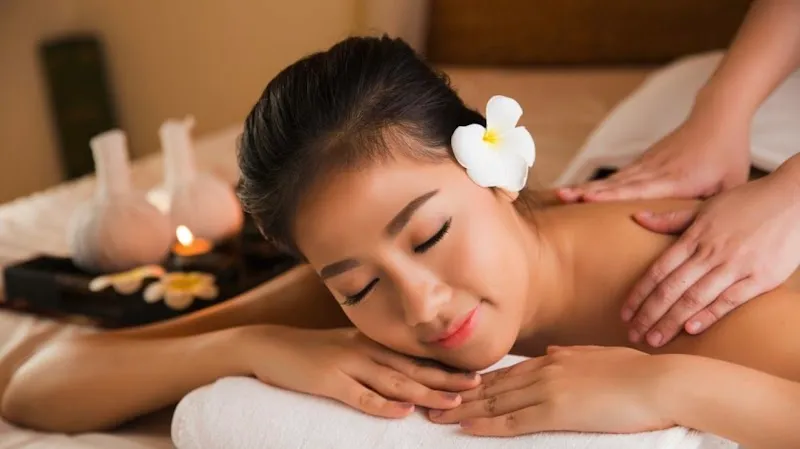 AT Spa & Massage