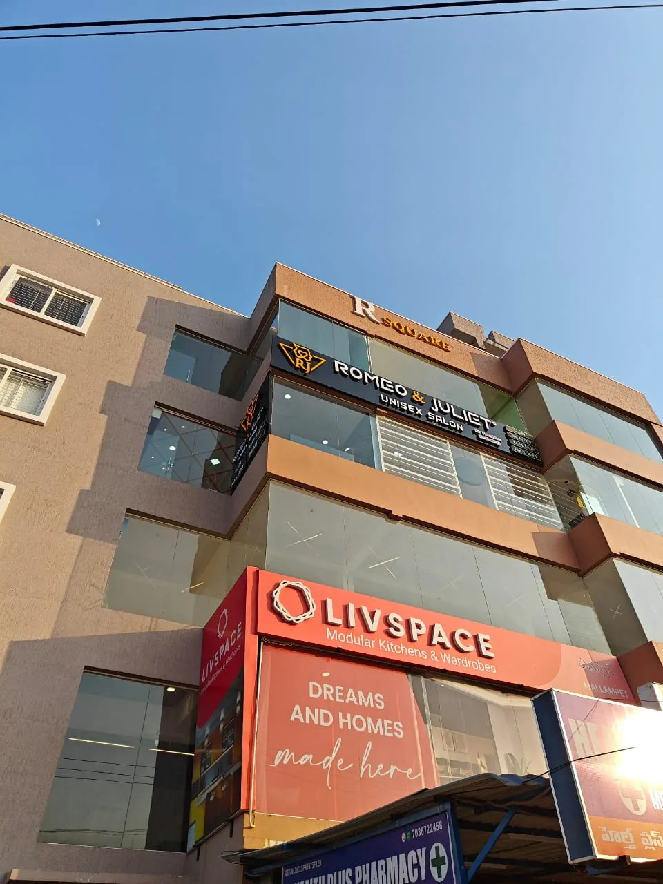 ROMEO & JULIET UNISEX SALON MALLAMPET