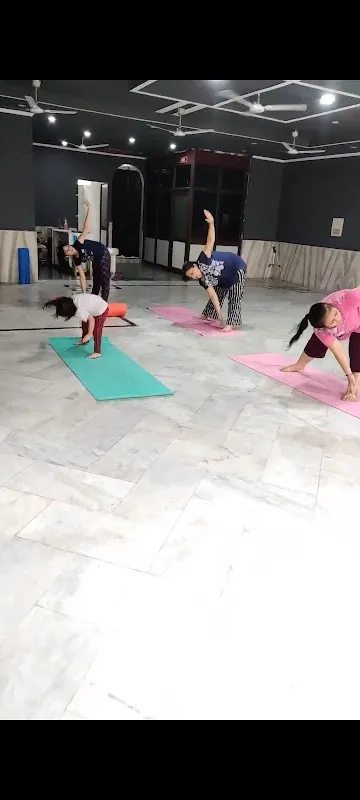YOGAASTHA studio