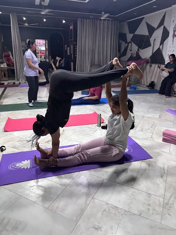 YOGAASTHA studio