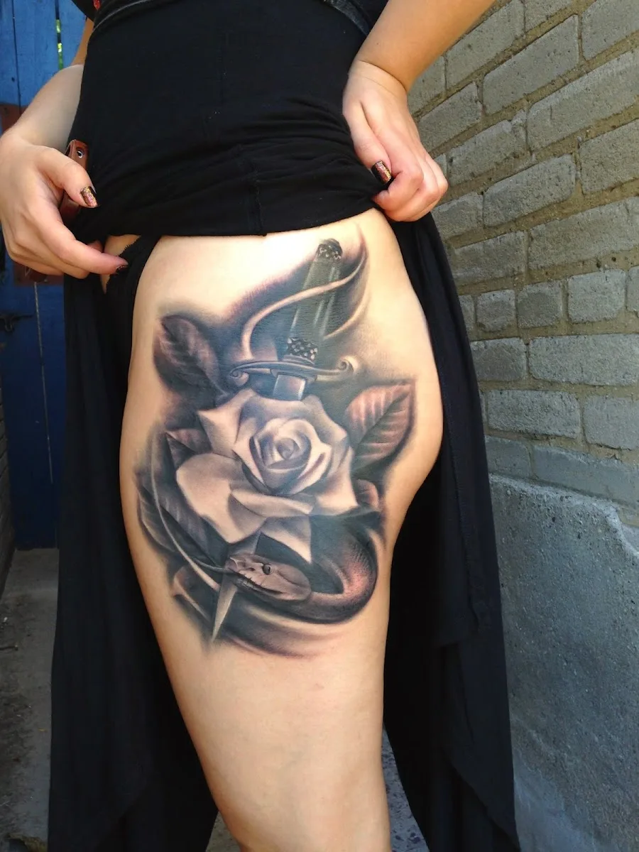 BLACK PEARL TATTOO AND PIERCING