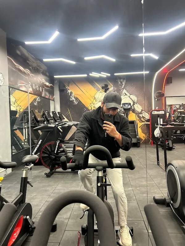 CLUB 43 GYM