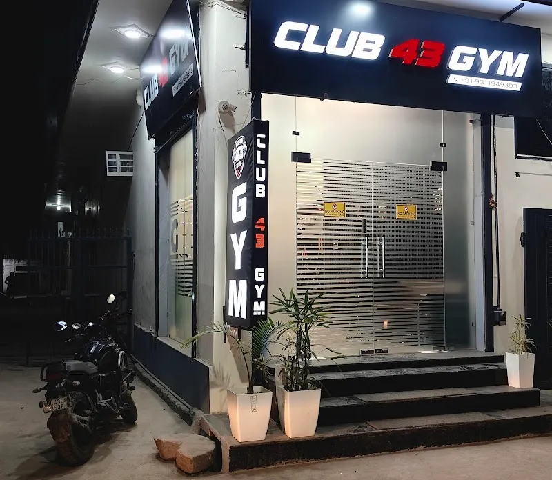 CLUB 43 GYM