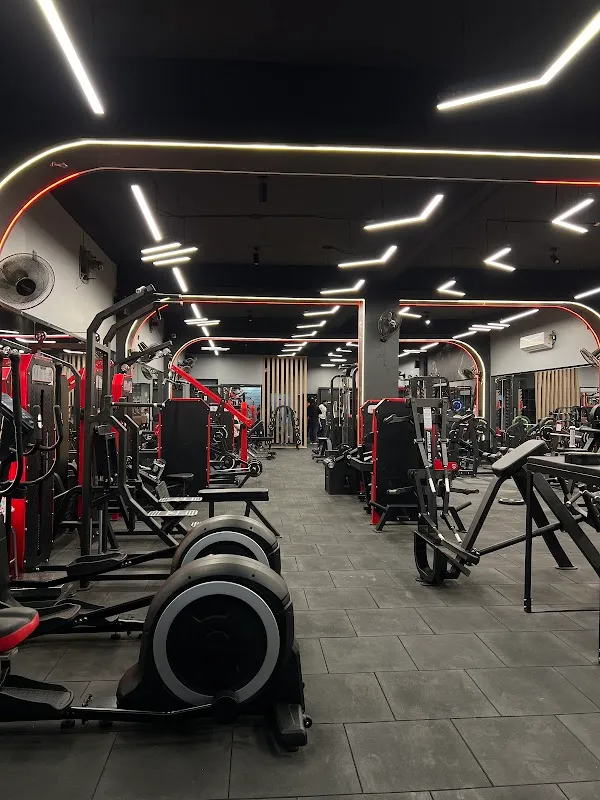 CLUB 43 GYM