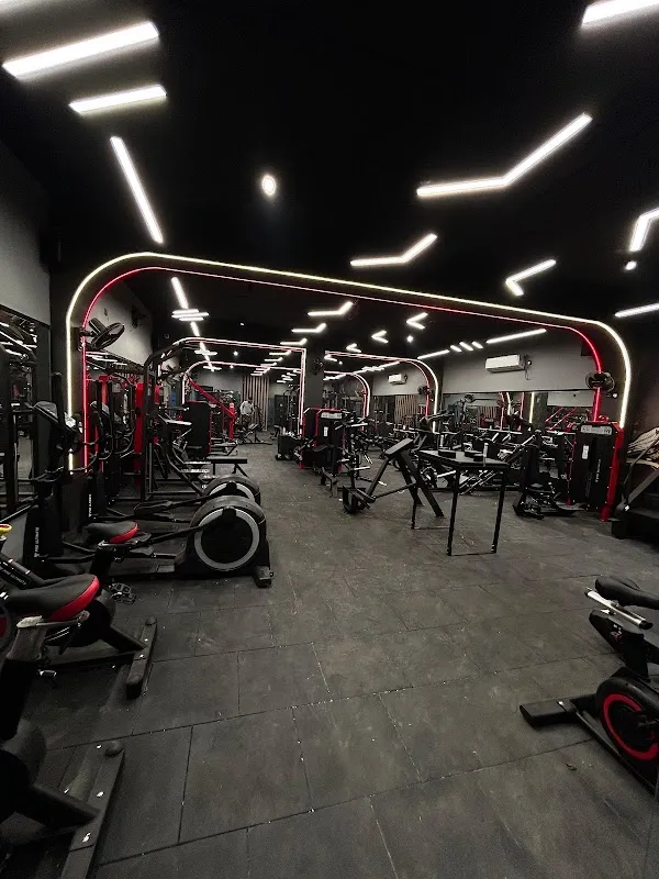 CLUB 43 GYM