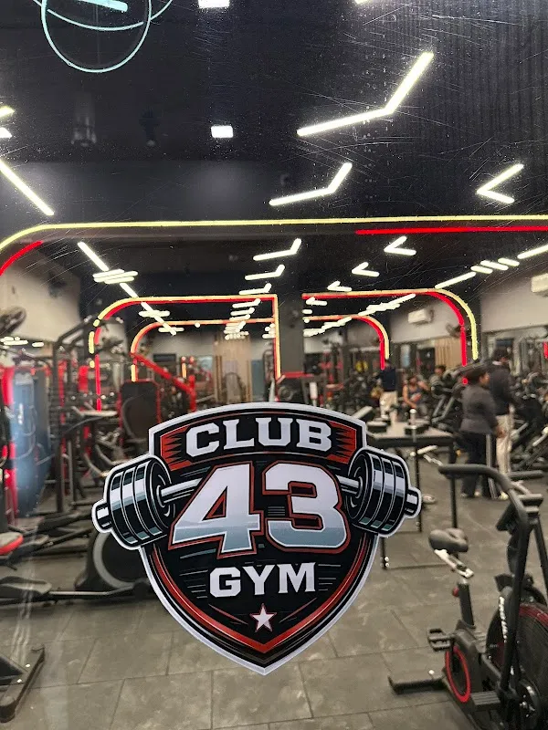 CLUB 43 GYM