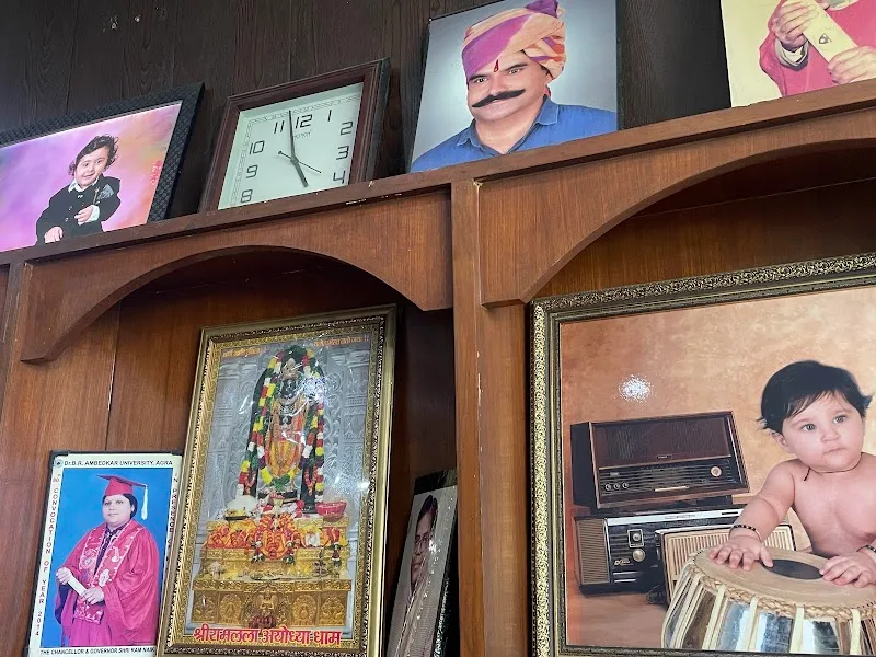 Agra Fine Art Studio