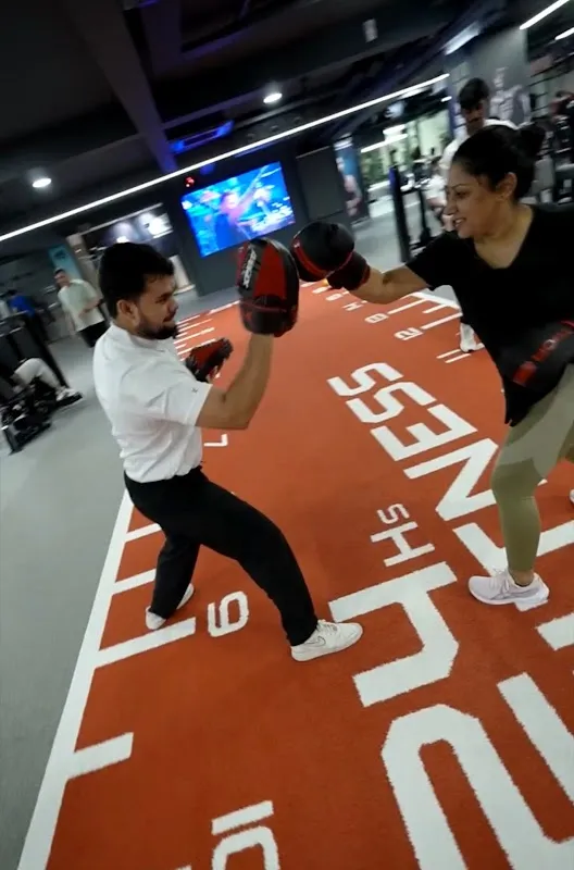 24Hs FITNESS By Guru Randhawa, Kirti Nagar