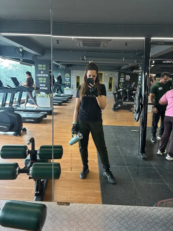 24Hs FITNESS By Guru Randhawa, Kirti Nagar
