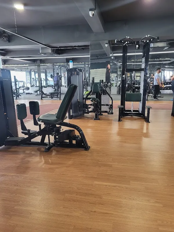 24Hs FITNESS By Guru Randhawa, Kirti Nagar