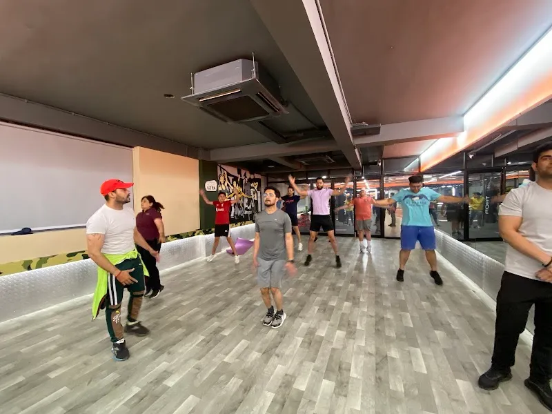 24Hs FITNESS By Guru Randhawa, Kirti Nagar