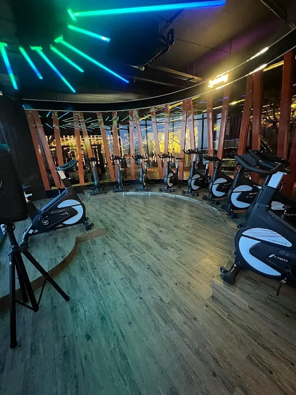 Leegend Muscle Factory Premium