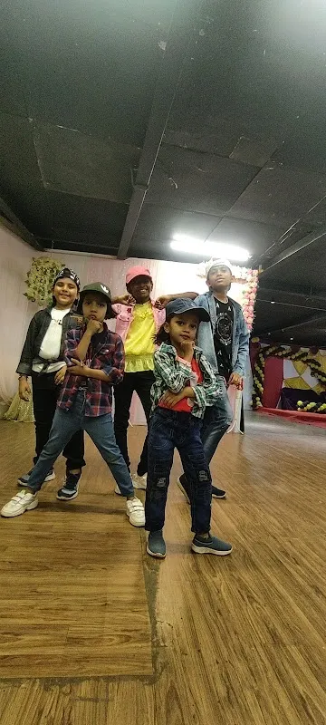 Dreamers Dance ,karate and Fitness studio chakala/ Best wedding and sangeet choreography Dance Studio in Andheri East